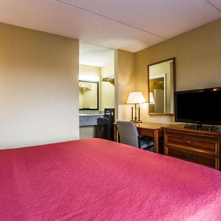 Rodeway Inn Charlotte Downtown Esterno foto