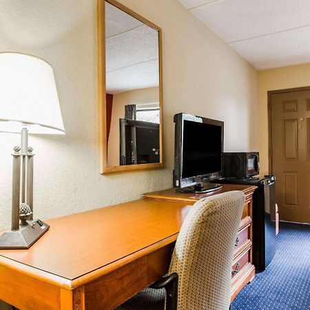 Rodeway Inn Charlotte Downtown Esterno foto